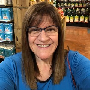 Meet your Posher, Michele